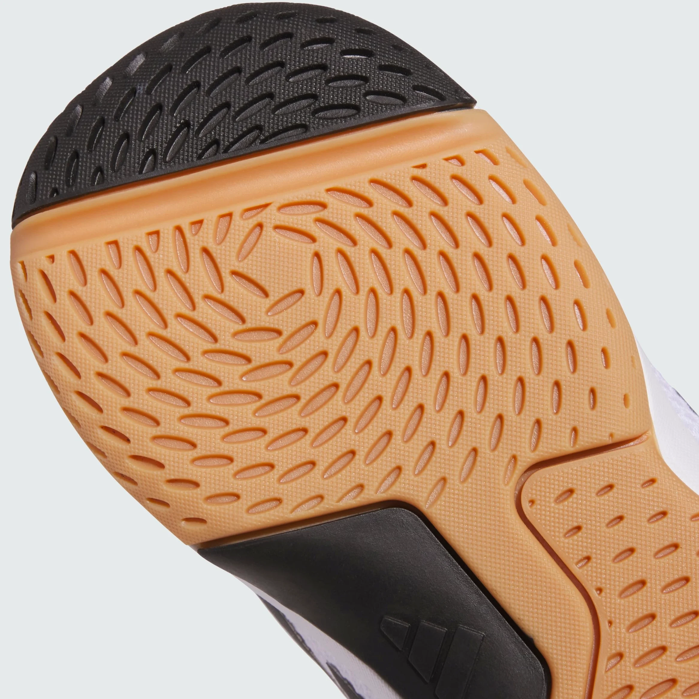 adidas Men's Chaussure Ligra 8 Indoor