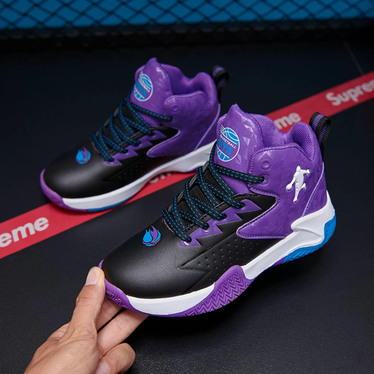 Chaussures de Basket - Ball pour Enfants légères et Confortables Sneakers Chaussures de Course