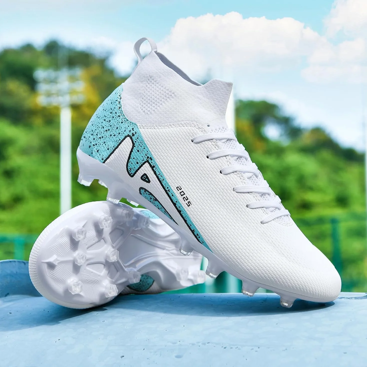 Crampon Foot Homme Chaussures de Football Homme Professionnel Antidérapant Athlétisme Entrainement Football de Crampon Sport
