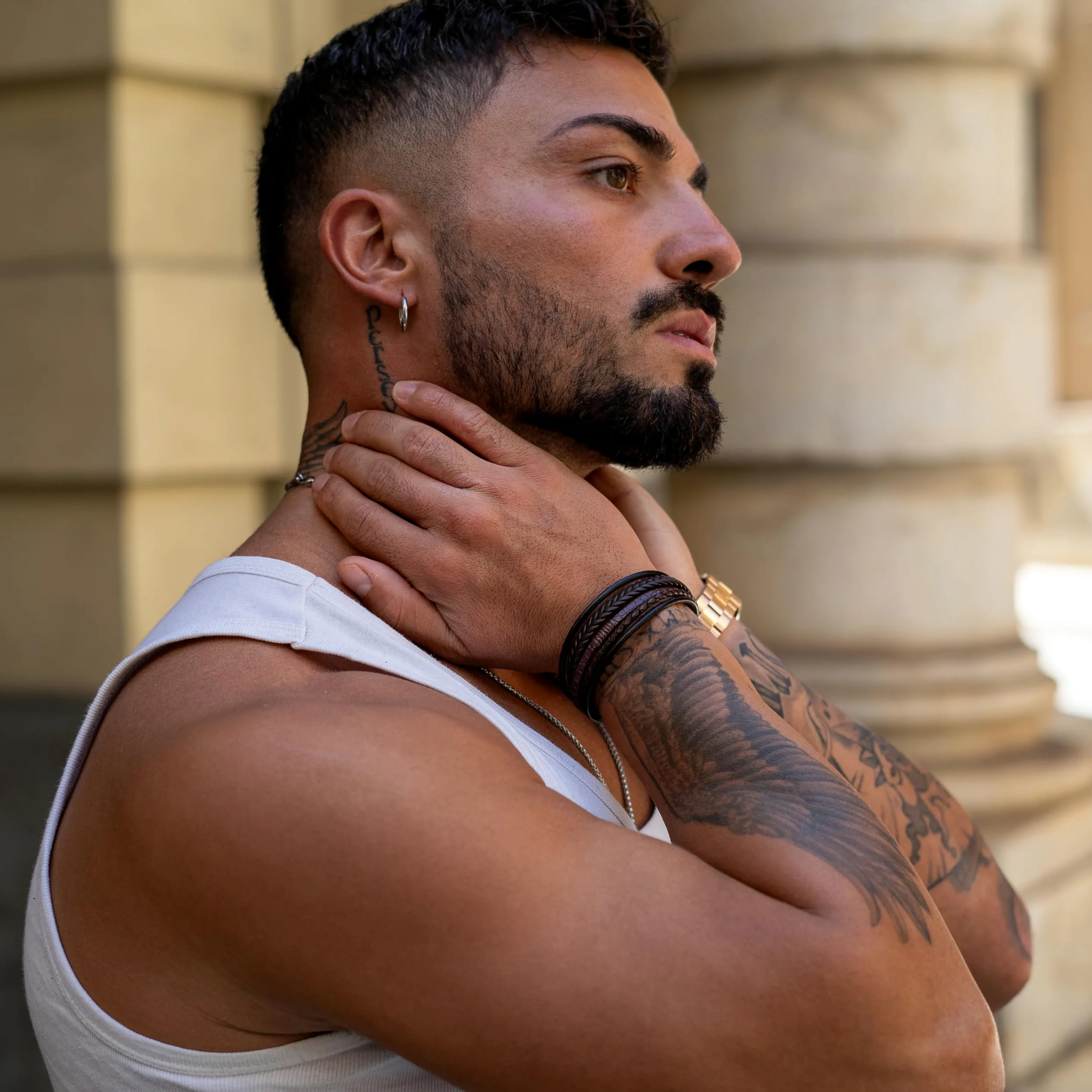 SERASAR | Bracelet Haut de Gamme pour Homme en Cuir Véritable Noir et Marron | Fermoir Magnétique en Acier Inoxydable | Coffret à Bijoux Inclus | Idée Cadeau Idéale