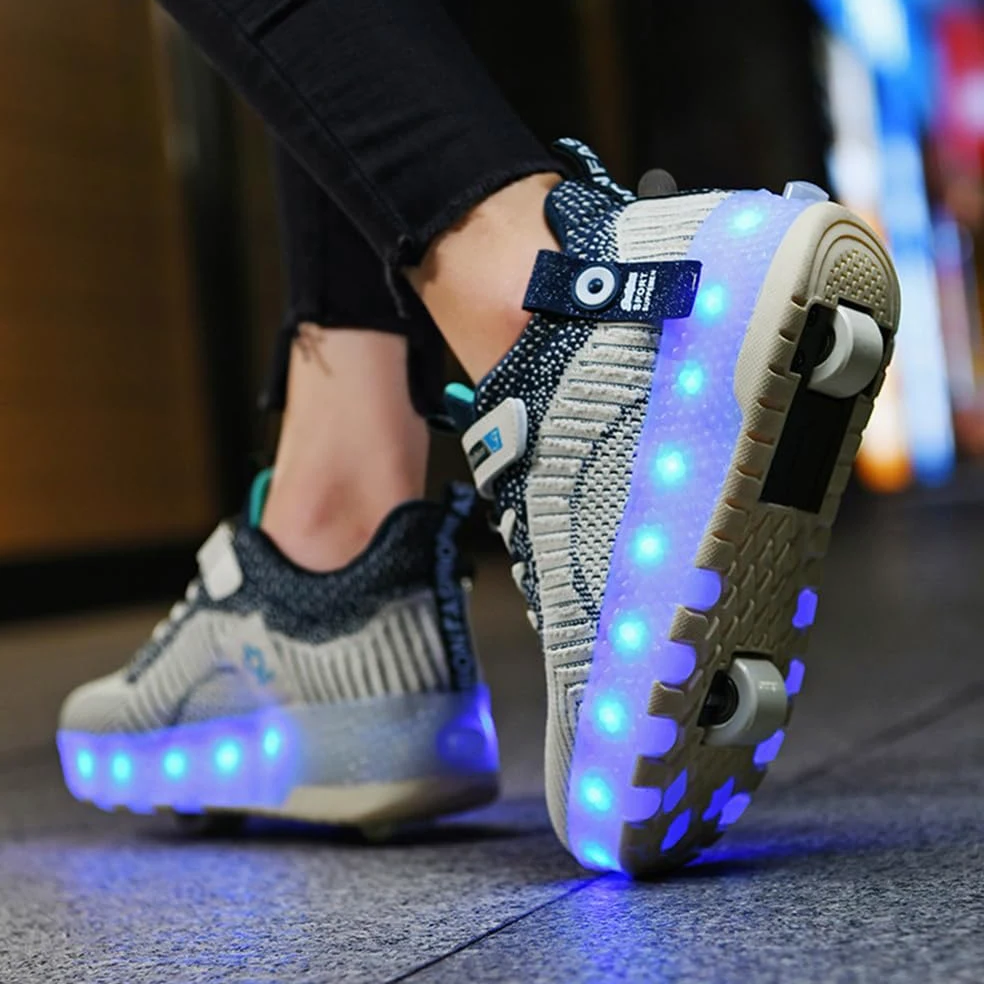 Hixingo Chaussures à Roulettes Lumière LED pour Enfants, Patins Rétractables 2 Roues Skateboard