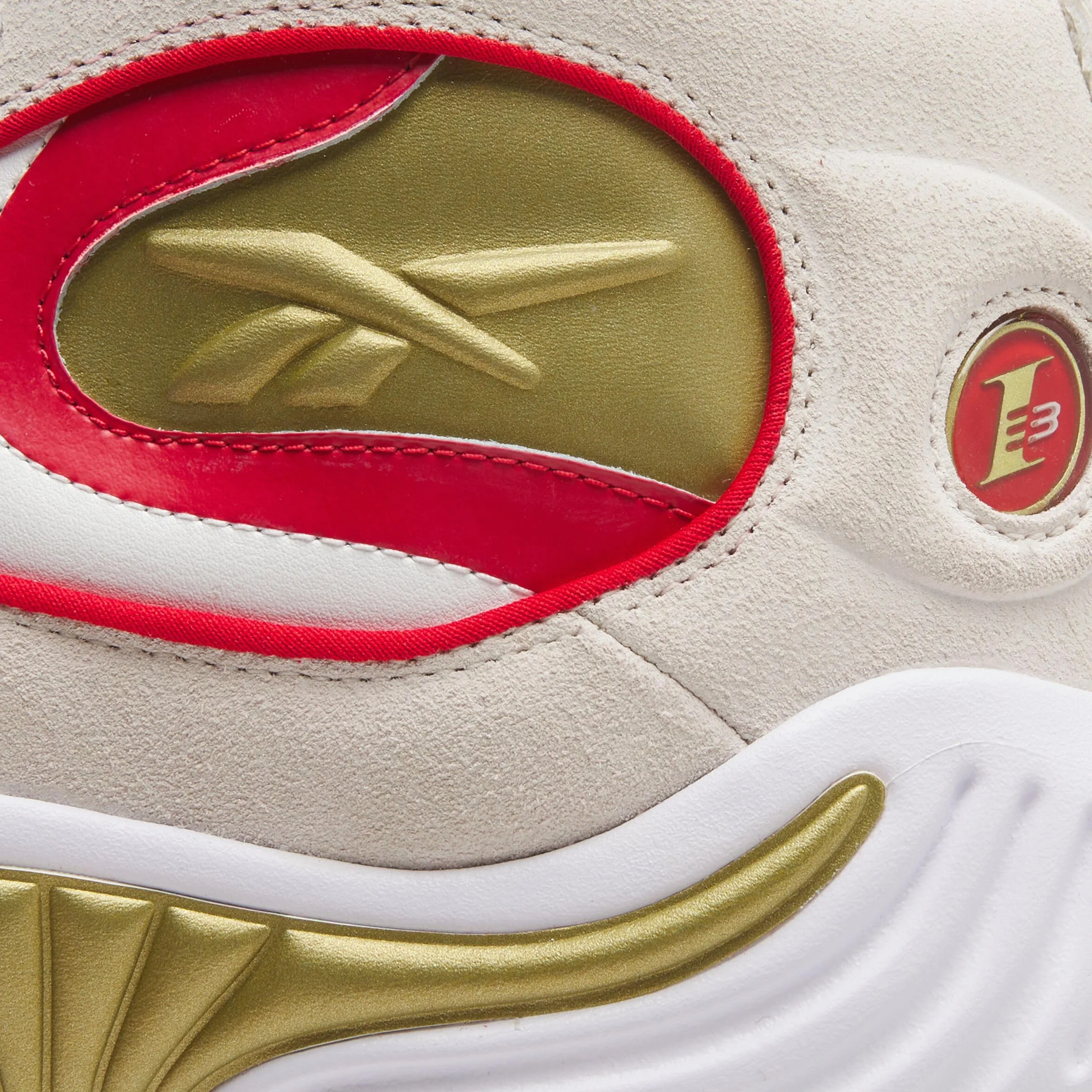 Reebok Unisex Answer IIIBASKETBALL Shoes