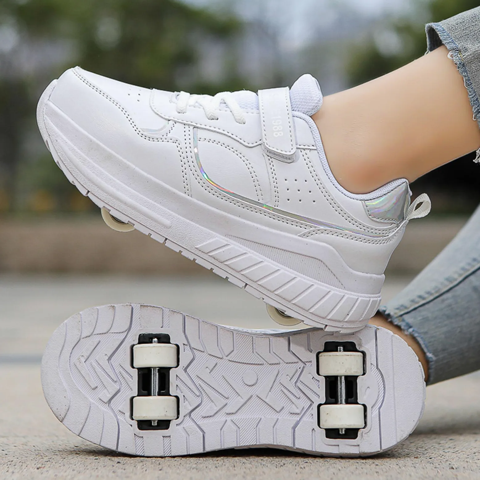 ENEN Chaussure a Roulette Mode Fille, Mode Rue Chaussures a roulettes Retractable Garçons, Basket Roulette Enfant, Roller 4 Roues Déformable Adolescents pour Rue Extérieure Jouer