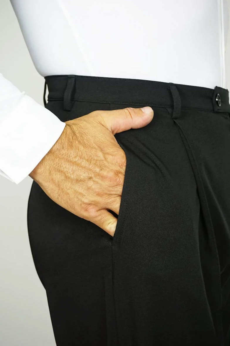 Pantalon pour homme pour danse standard et danse de salle avec plis devant et poches passepoilées