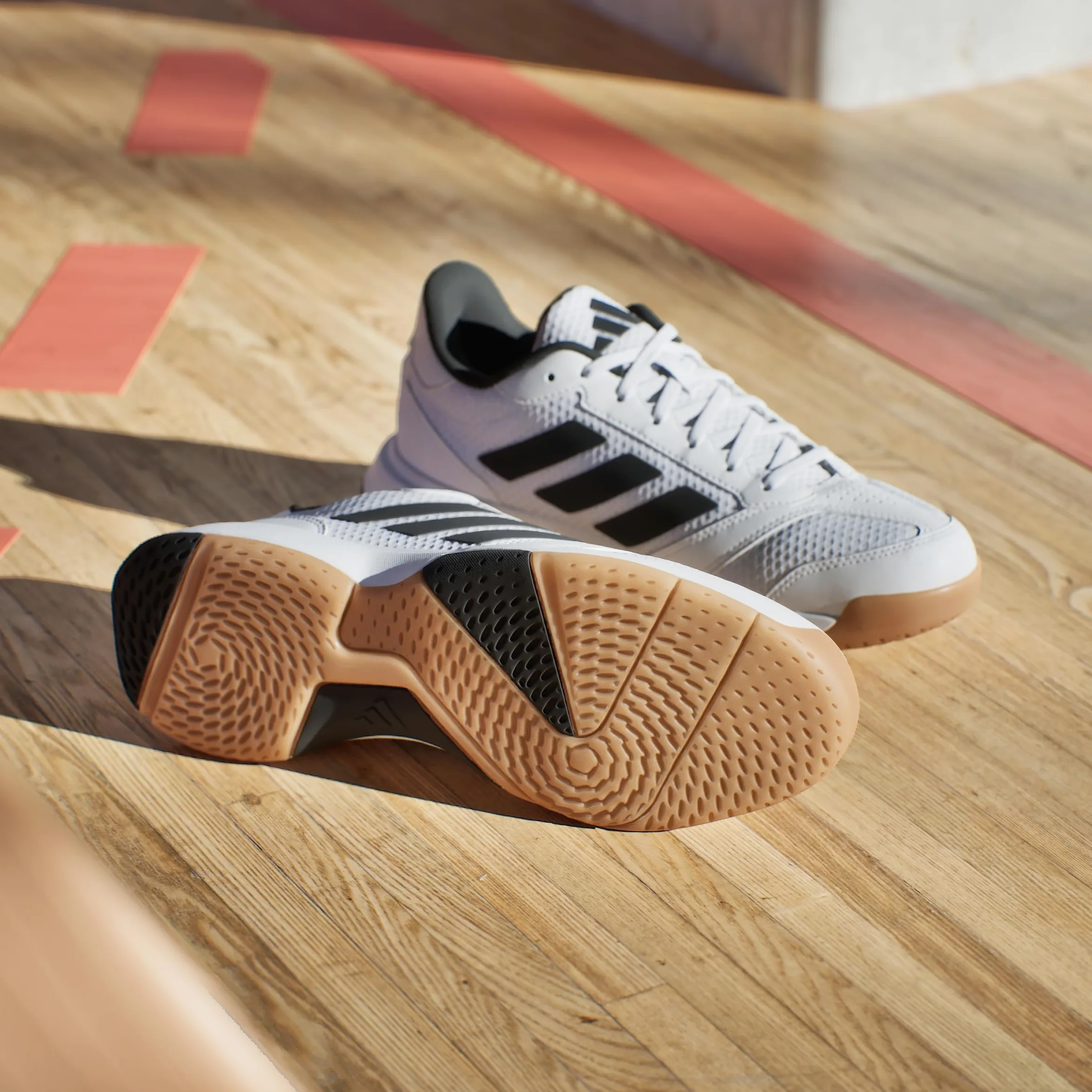 adidas Men's Chaussure Ligra 8 Indoor