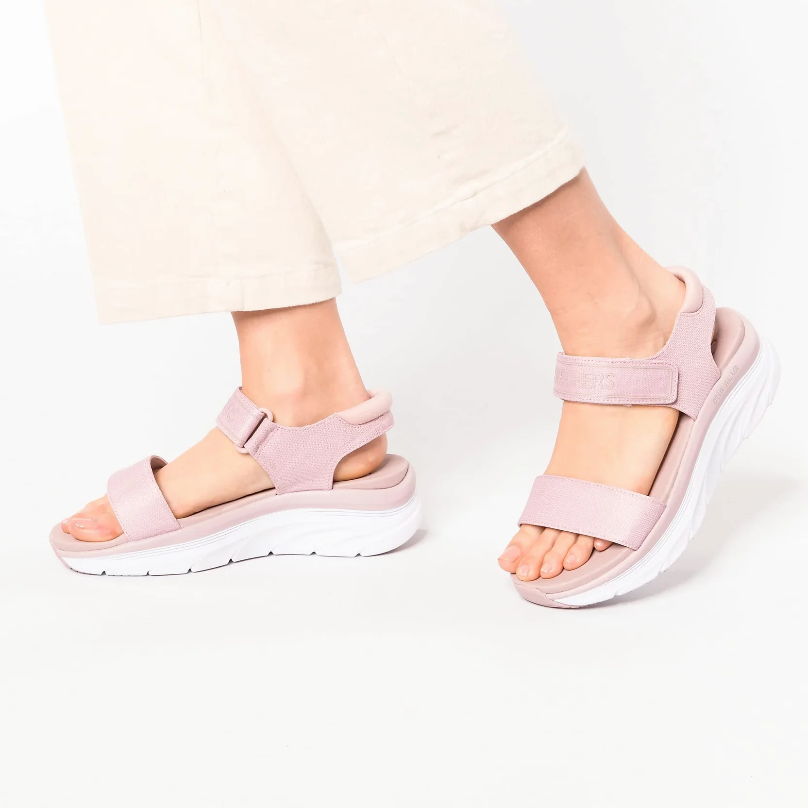 Skechers D'Lux Walker New Block Femmes Sandales