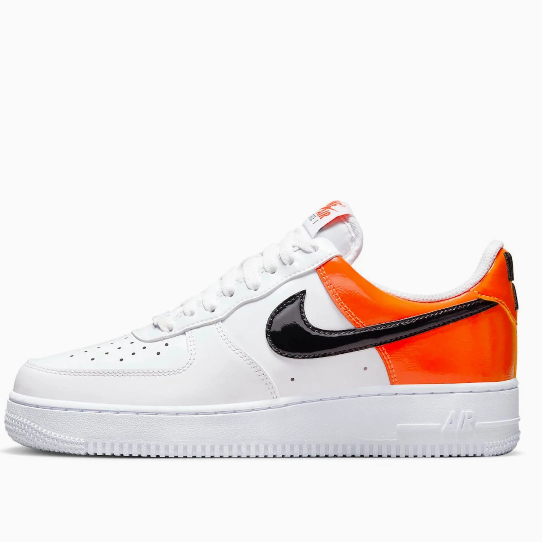 Nike - Air Force 1 07 Ess W - DJ9942103 - Couleur: Blanc-Orange - Pointure: