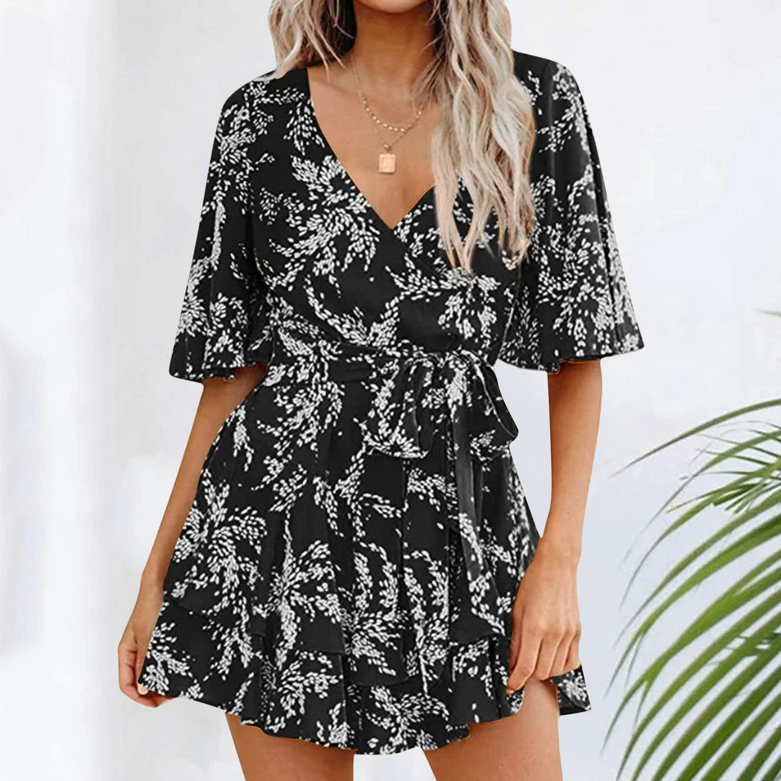 Eté Col V Plage Femmes Combinaison Short Taille Elastique Combinaison De Robe Plissée À Volants avec Et Manches Cloche pour Femme Blouse Jetable Ete Jumpsuit Col V Manche Courte Taille Haute Casual
